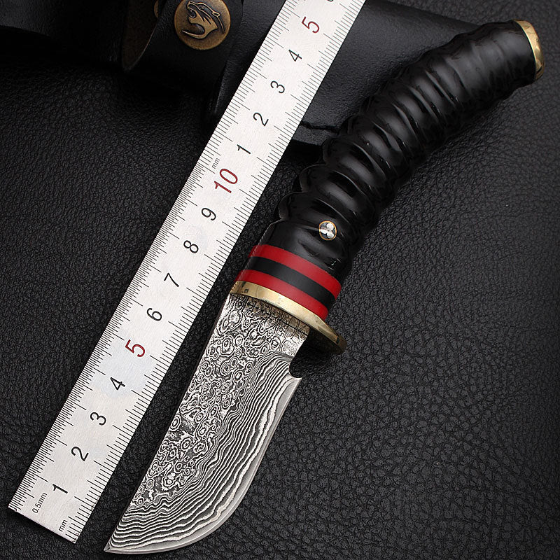 Discover the Beauty and Strength of the Damascus Hunting Knife